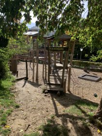 Brücke zu Turmspielkombination Unterer Graben Neuffen